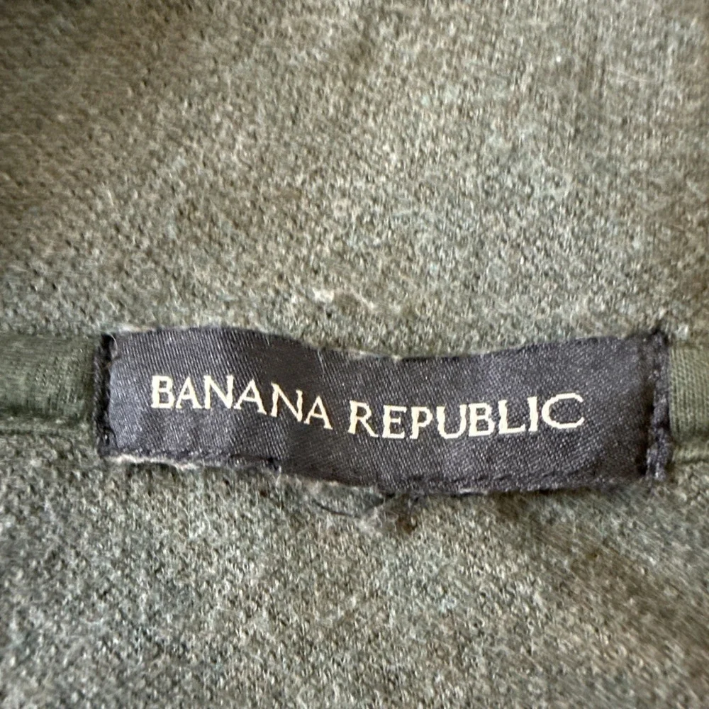 Banana Republic Men's 1/4 Zip Sweater Dark Green Size Medium